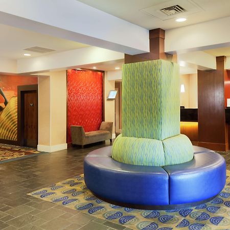 Doubletree By Hilton Norwalk Hotel Interior photo