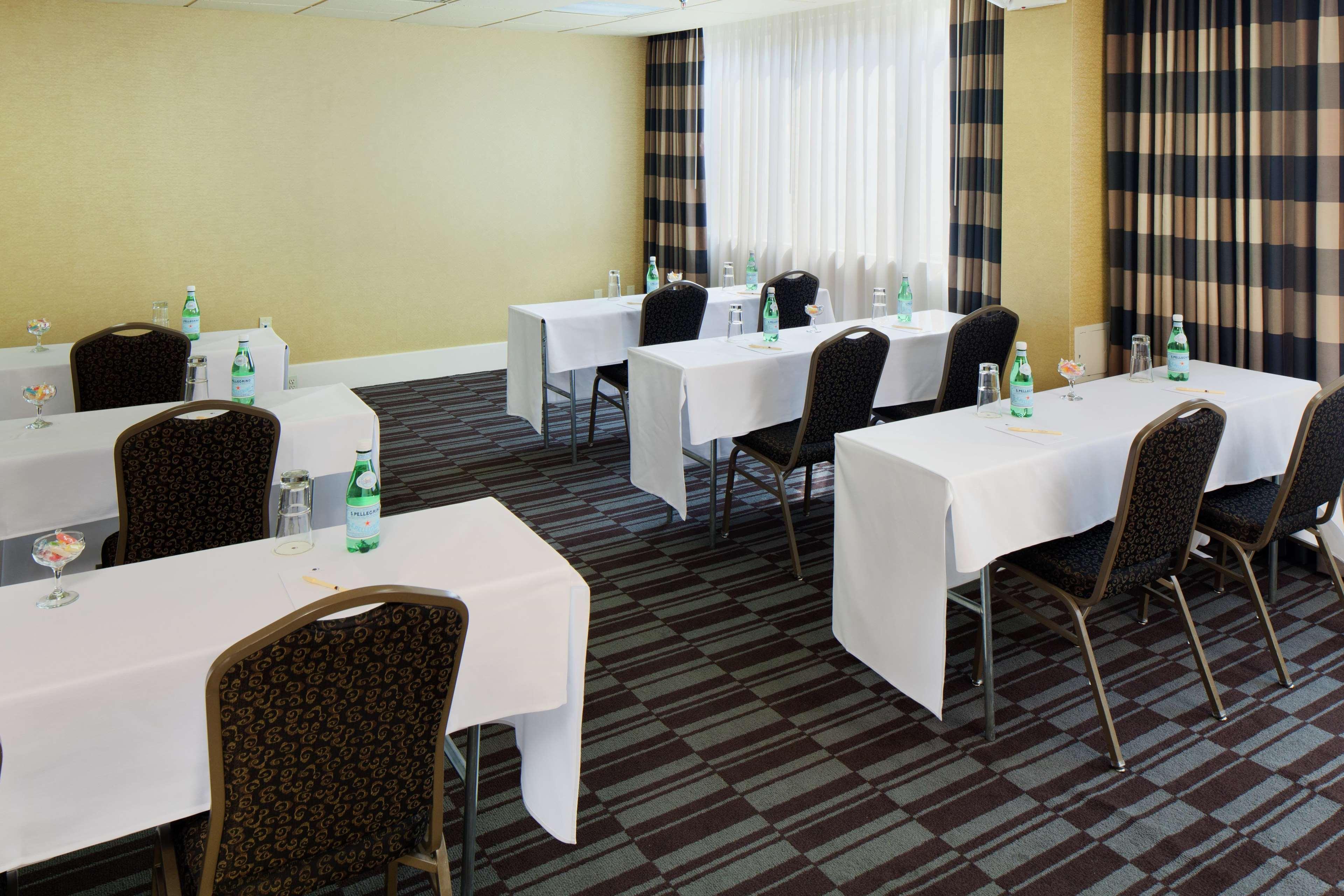Doubletree By Hilton Norwalk Hotel Business photo