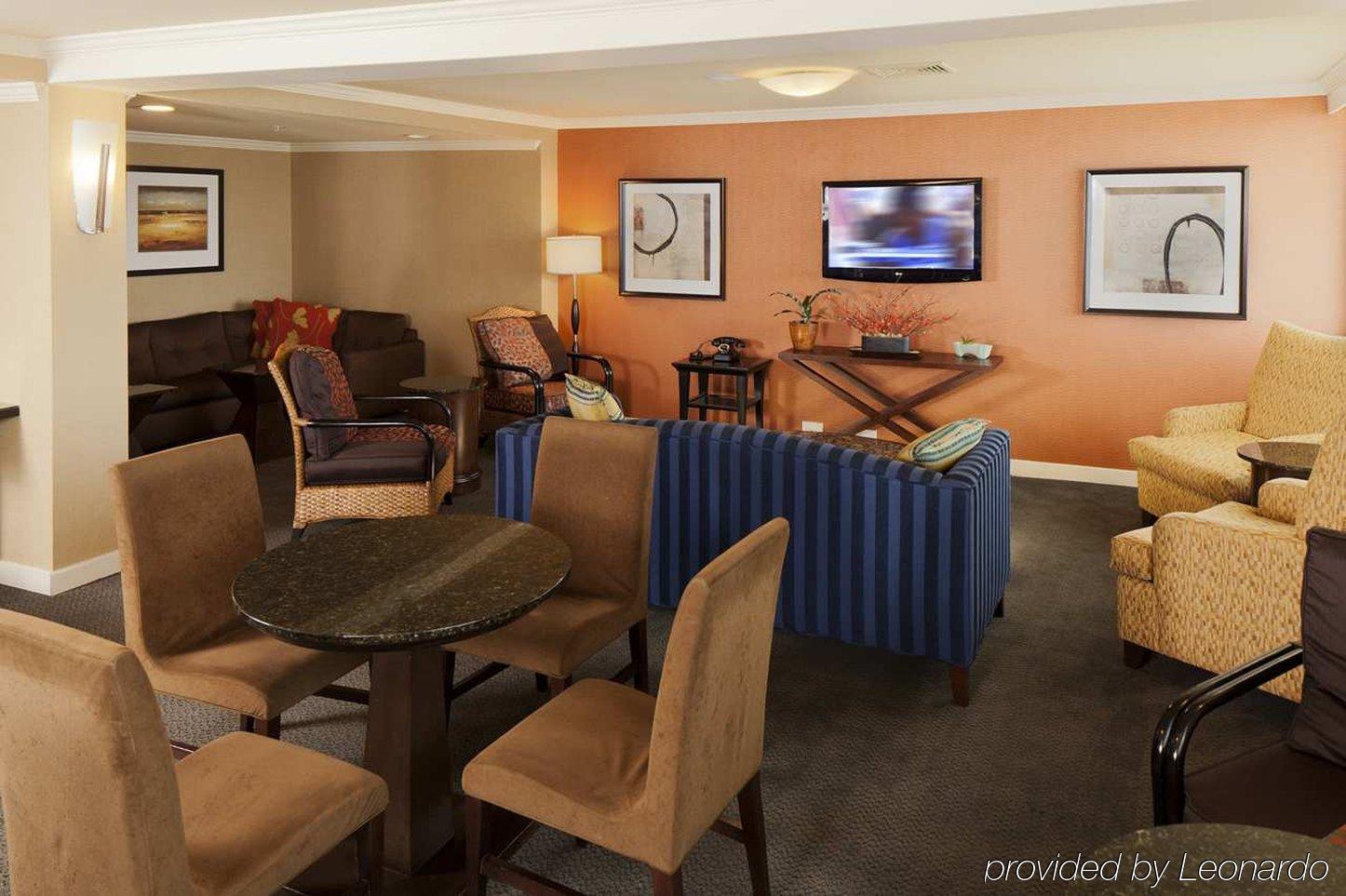 Doubletree By Hilton Norwalk Hotel Interior photo